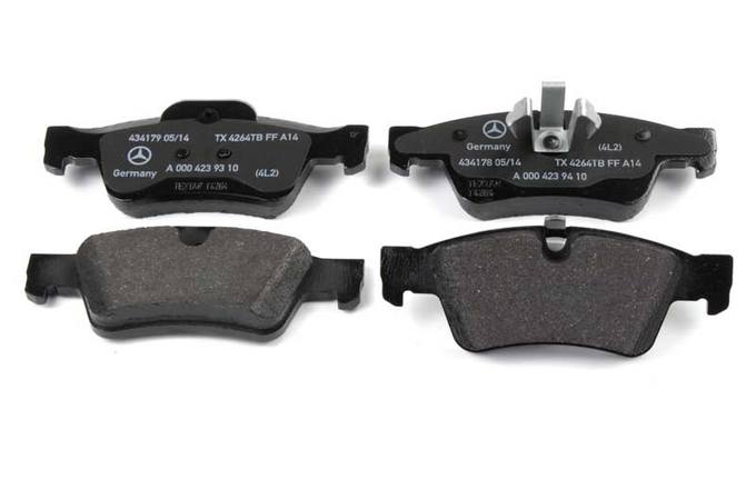 Mercedes Disc Brake Pad Set - Rear 0084205320